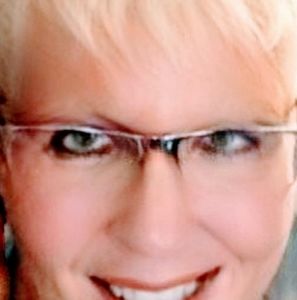 Meet your Posher, Sandie